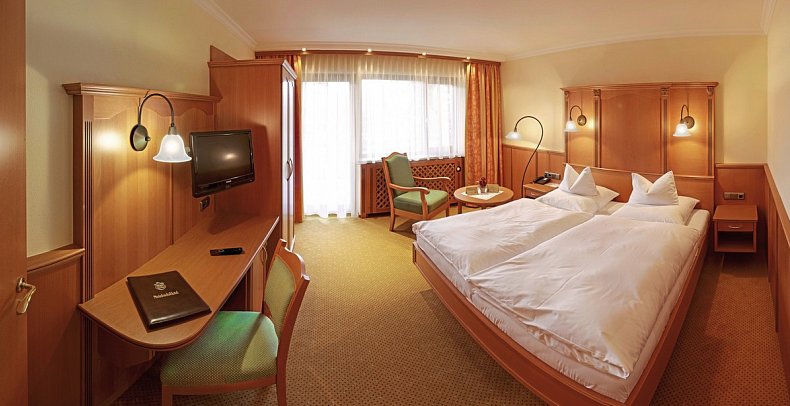 Steinbach-Hotel - Wohnbeispiel Doppelzimmer Standard (Zimmercodierungen DG1, DC1 & DX1)