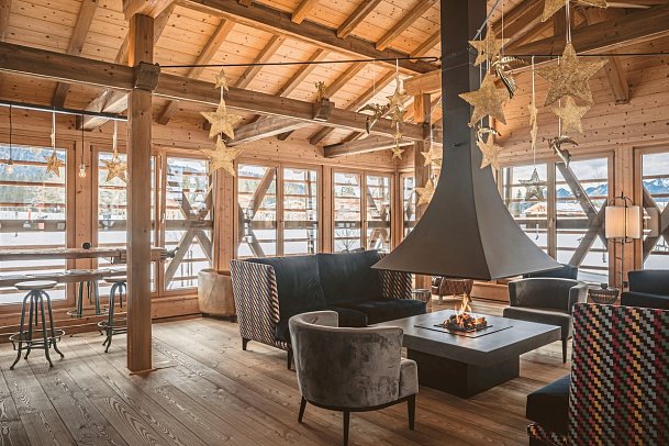 Relais & Châteaux Gut Steinbach Hotel Chalets SPA - Moltke Wein-Lounge