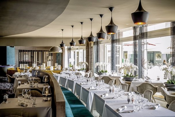 Pullman Royal Casino