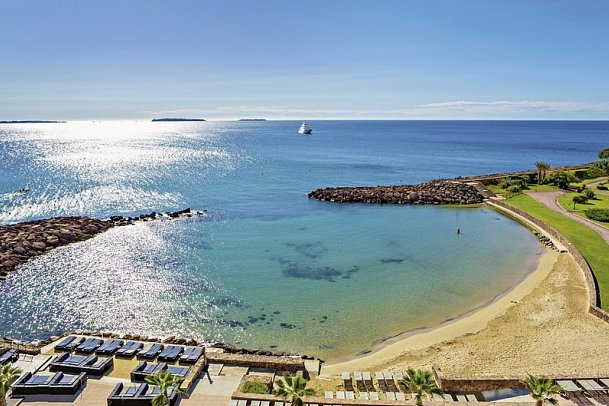 Pullman Royal Casino