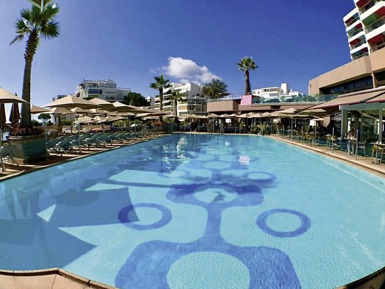 Pullman Royal Casino - Schwimmbecken