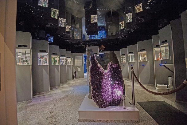 Altmühltal-Radtour klassisch - Kistallmuseum in Riedenburg