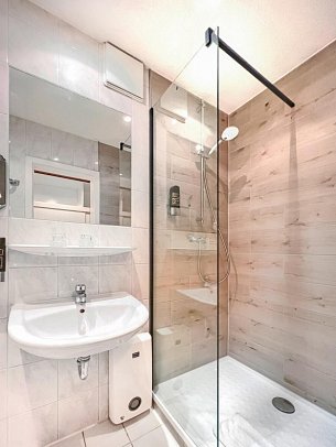 Wagners Hotel & Restaurant im Frankenwald - Beispiel Bad Doppelzimmer Plus (Zimmercodierung DB1)
