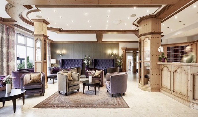 Donna Burghotel am Hohen Bogen