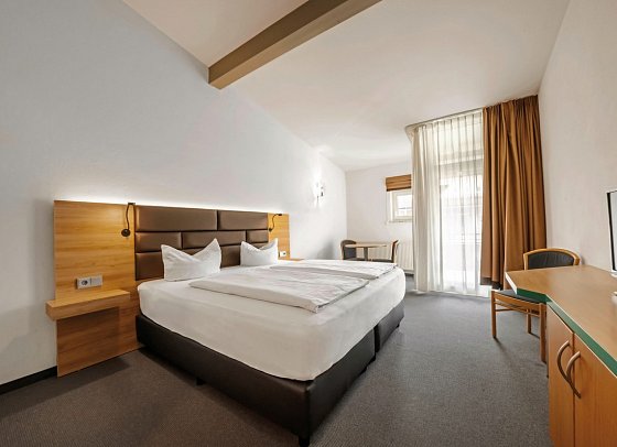 Donna Hotel Klosterhof - Wohnbeispiel Doppelzimmer Komfort Blick zum Innenhof (Zimmercodierung DF1)