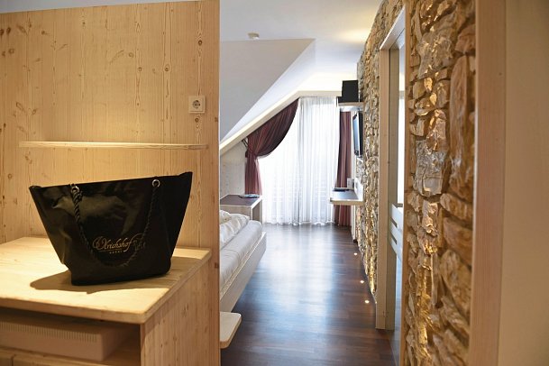 ULRICHSHOF Nature • Family • Design - Wohnbeispiel Suite Midi (Zimmercodierungen WB1 & WB2)