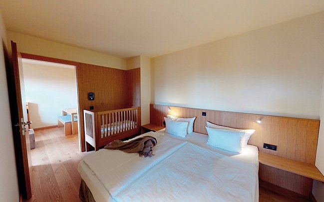 ULRICHSHOF Nature • Family • Design - Wohnbeispiel Suite Maxi (Zimmercodierungen WB3 & WB4)