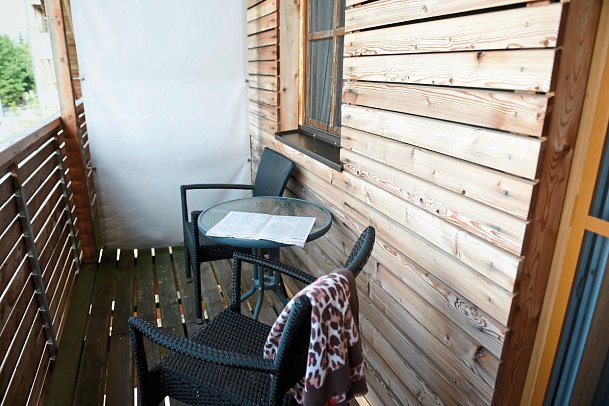 ULRICHSHOF Nature • Family • Design - Beispiel Balkon Suite Midi (Zimmercodierungen WB1 & WB2)