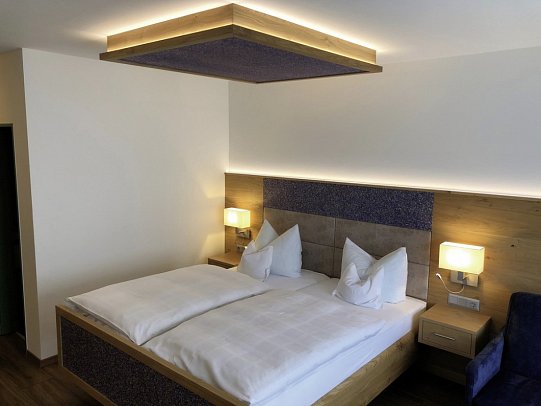 Urlaubshotel Binder - Wohnbeispiel Doppelzimmer Typ 2 Balkon (Zimmercodierung DB2)