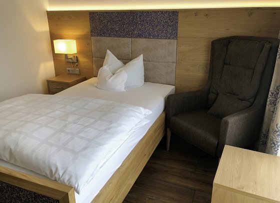 Urlaubshotel Binder - Wohnbeispiel Einzelzimmer Typ 2 Balkon (Zimmercodierung EB2)
