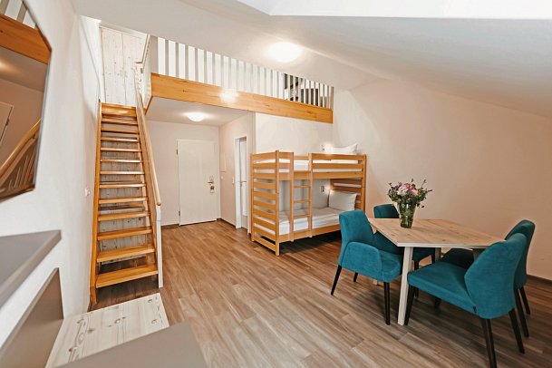 Sonnenhotel Bayerischer Hof - Wohnbeispiel Familienzimmer Comfort Galerie (Zimmercodierung FF1)