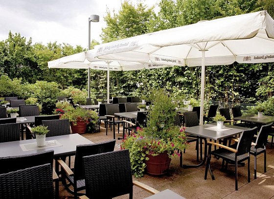 Sonnenhotel Bayerischer Hof - Terrasse