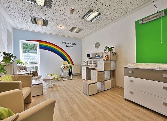 Sonnenhotel Bayerischer Hof - Mutter-Baby-Lounge