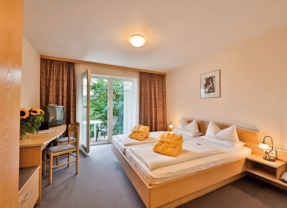 Sonnenhotel Bayerischer Hof - Wohnbeispiel Doppelzimmer Economy (Zimmercodierungen DE1 & EC1)