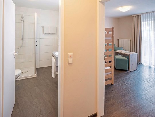 Sonnenhotel Bayerischer Hof - Wohnbeispiel Appartement 1 Schlafzimmer Komfort (Zimmercodierung AF2)