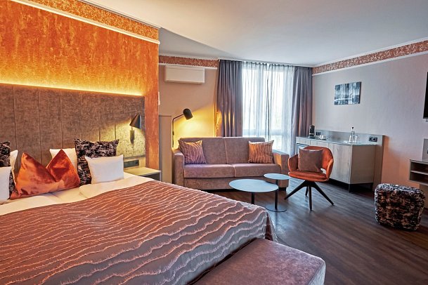 Parkhotel Altmühltal - Wohnbeispiel Juniorsuite Brombachsee (Zimmercodierung JB2)