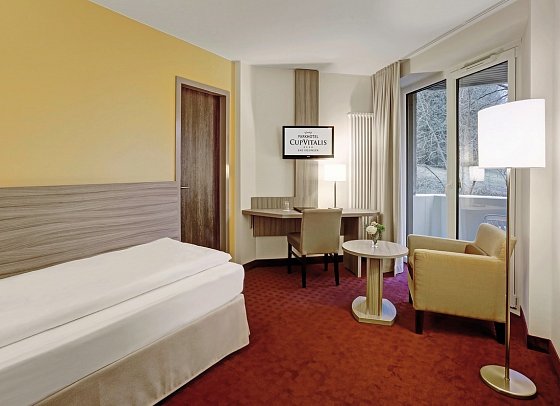 Parkhotel CUP VITALIS - Wohnbeispiel Einzelzimmer Economy Balkon (Zimmercodierung EE1)
