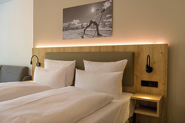 BERGlässig Hotel Bodenmais - Wohnbeispiel Doppelzimmer Standard Typ 6 (Zimmercodierung DG1)