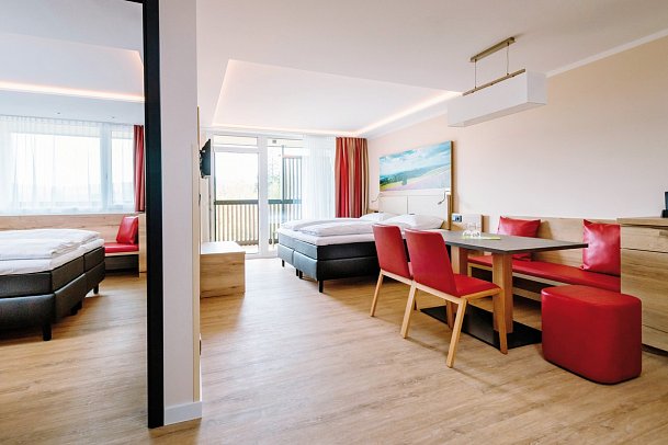 Rhön Park Aktiv Resort - Wohnbeispiel Familienappartement Deluxe (Zimmercodierungen AD1, AD2, AX8 & AX9)