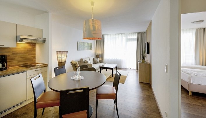 Rhön Park Aktiv Resort - Wohnbeispiel Familienappartement Standard (Zimmercodierungen AG1, AG2, AB8 & AB9)