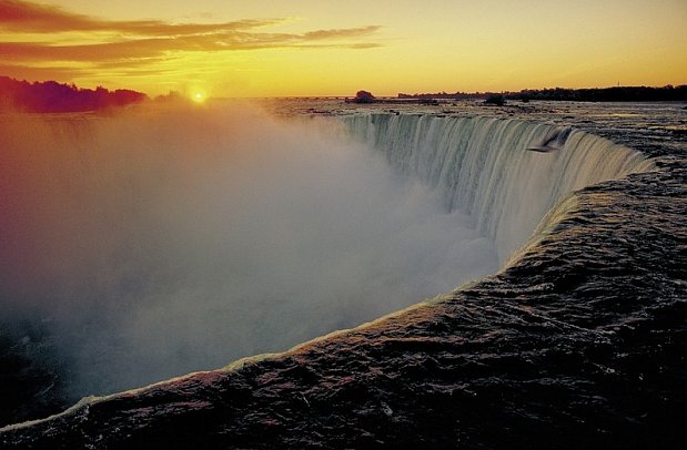 Auf den Spuren der Siedler - Sonnenuntergang Niagarafälle