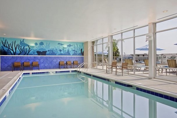 Hyatt Place Long Island East End - Pool