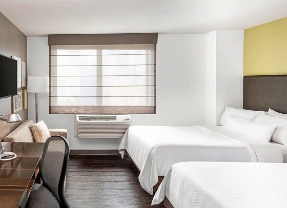 Element New York Times Square West - Wohnbeispiel 1 Traditional Room - 2 Double Beds (Zimmercodierung UG3)