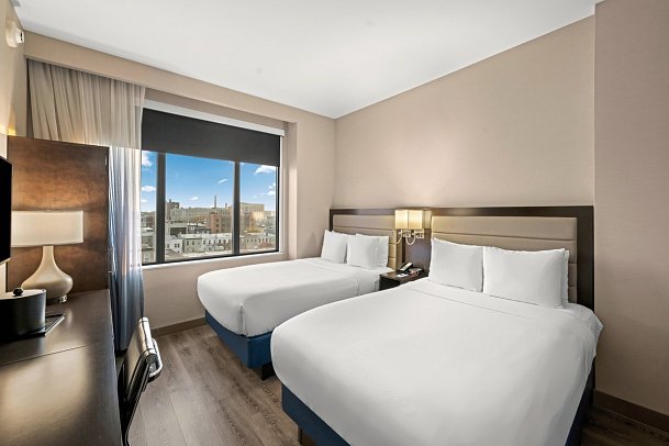 Comfort Inn Prospect Park-Brooklyn - Wohnbeispiel Standard Two Double beds (Zimmercodierung UG4)