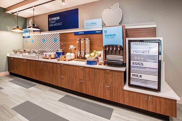 Holiday Inn Express Manhattan Midtown West