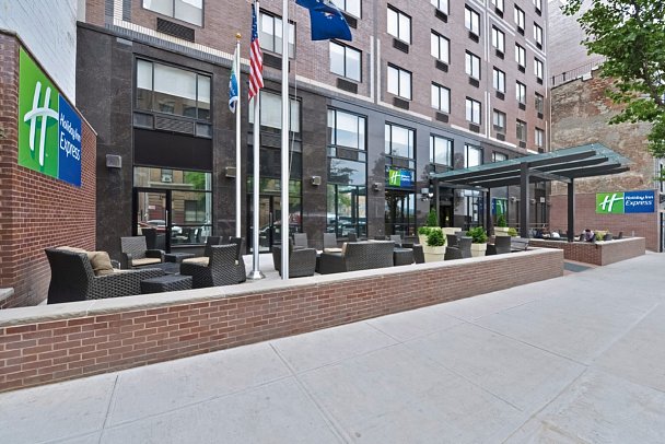 Holiday Inn Express Manhattan Midtown West