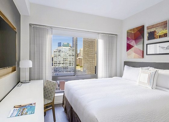 Fairfield Inn & Suites New York Manhattan/Central Park - Wohnbeispiel Room 1 King Bed (Zimmercodierung UG2)