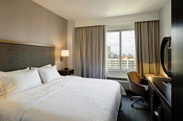 Hampton Inn Times Square South - Wohnbeispiel Standard King (Zimmercodierung UG1)