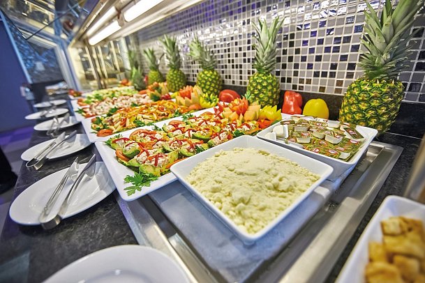 RIU Plaza New York Times Square - The Theater Buffet