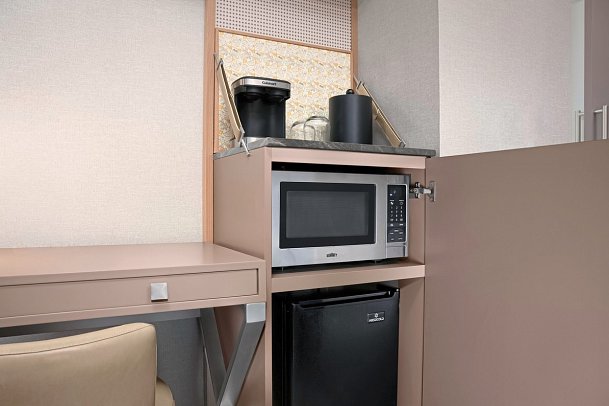 SpringHill Suites New York Manhattan Times Square - Wohnbeispiel One King Guestroom (Zimmercodierung UG2)