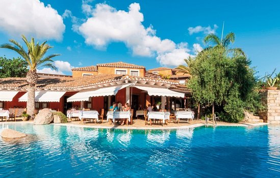 Galanias Hotel & Retreat