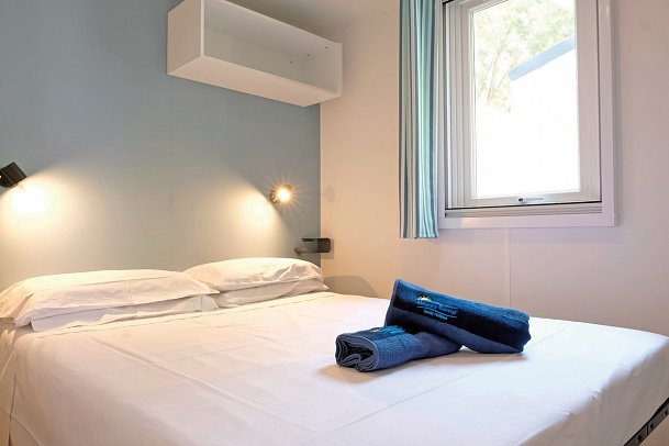 Camping Village Bella Sardinia (by Happy Camp) - Wohnbeispiel Happy Premium (Zimmercodierung CM1)