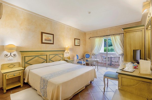 Colonna Resort - Wohnbeispiel Doppelzimmer Gartenblick