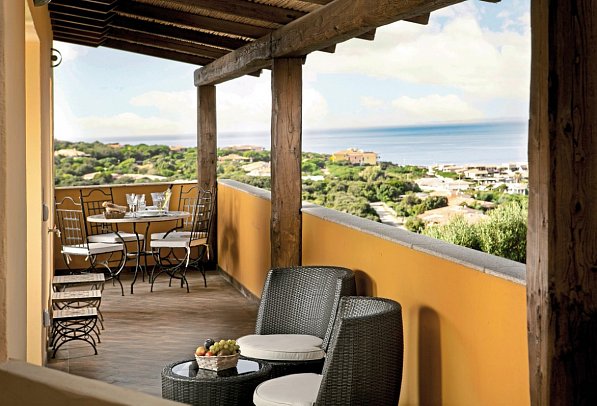 Punta Falcone Resort