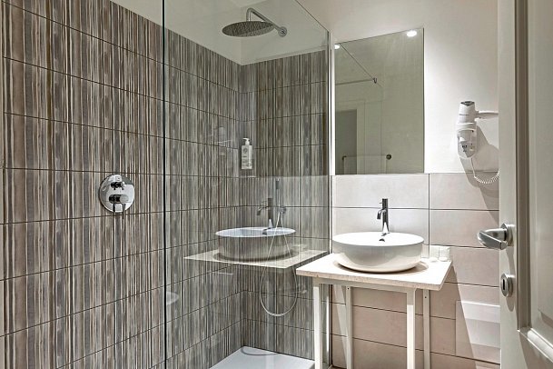 Rina Hotel - Wohnbeispiel Doppelzimmer Standard (Zimmercodierungen DG1 & DG2)