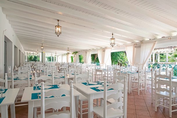 Club Hotel Marina Beach