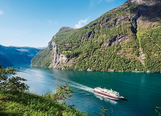 Mit Postschiff und Bahn durch Norwegen - MS Nordlys, Hurtigruten