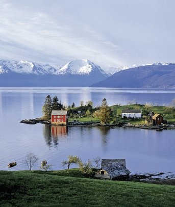 Fjordgiganten und Berglandschaften - Hardangerfjord