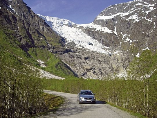 Fjordgiganten und Berglandschaften - Gletscher Jostedalsbreen