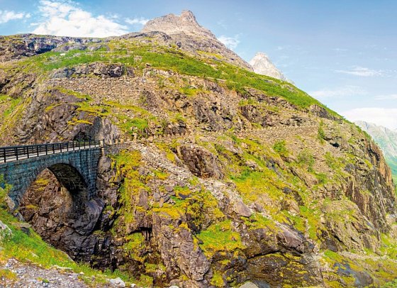 Fjordgiganten und Berglandschaften - Trollstigen