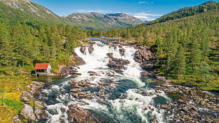 Fjorde, Gletscher und historische Hotels - Gaular, Likholefossen