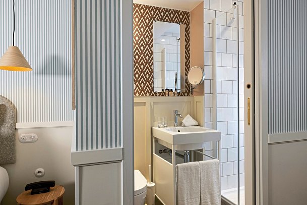 Le Petit Oberkampf Hotel & Spa - Wohnbeispiel Dreibettzimmer (Zimmercodierung TG1)