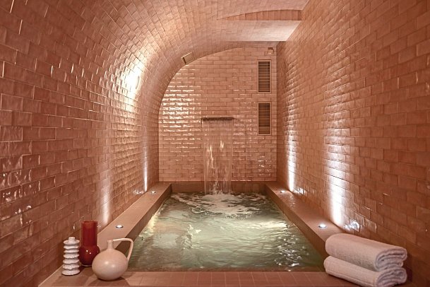 Le Petit Oberkampf Hotel & Spa