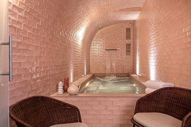 Le Petit Oberkampf Hotel & Spa