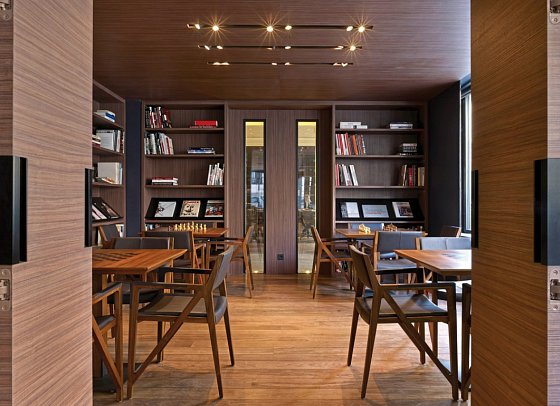 Hotel de Nell - The Cellar Library