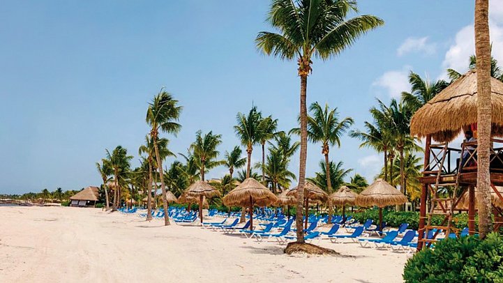 BlueBay Grand Esmeralda